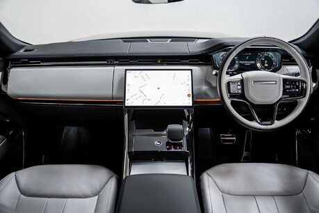 Land Rover Range Rover Sport 3.0 P460e 38.2kWh Dynamic SE SUV 5dr Petrol Plug-in Hybrid Auto 4WD Euro 6 30