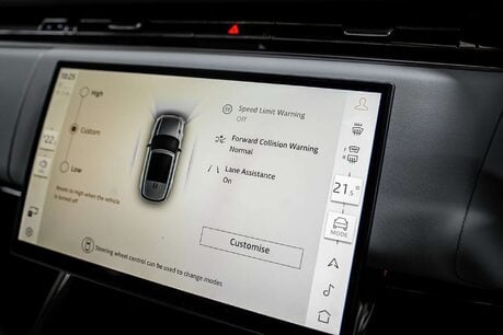 Land Rover Range Rover Sport 3.0 P460e 38.2kWh Dynamic SE SUV 5dr Petrol Plug-in Hybrid Auto 4WD Euro 6 36