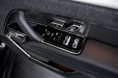 Land Rover Range Rover Sport 3.0 P460e 38.2kWh Dynamic SE SUV 5dr Petrol Plug-in Hybrid Auto 4WD Euro 6 27
