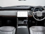 Land Rover Range Rover Sport 3.0 P460e 38.2kWh Dynamic SE SUV 5dr Petrol Plug-in Hybrid Auto 4WD Euro 6 30