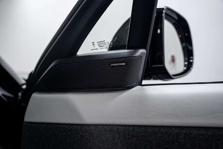 Land Rover Range Rover Sport 3.0 P460e 38.2kWh Dynamic SE SUV 5dr Petrol Plug-in Hybrid Auto 4WD Euro 6 25