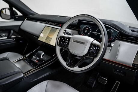 Land Rover Range Rover Sport 3.0 P460e 38.2kWh Dynamic SE SUV 5dr Petrol Plug-in Hybrid Auto 4WD Euro 6 2