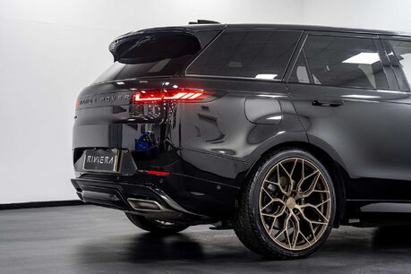 Land Rover Range Rover Sport 3.0 P460e 38.2kWh Dynamic SE SUV 5dr Petrol Plug-in Hybrid Auto 4WD Euro 6 17