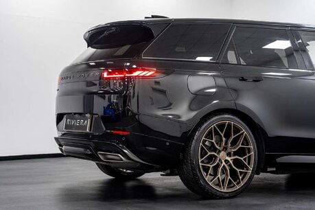 Land Rover Range Rover Sport 3.0 P460e 38.2kWh Dynamic SE SUV 5dr Petrol Plug-in Hybrid Auto 4WD Euro 6 17