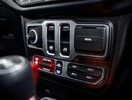 Jeep Wrangler 2.0 GME Rubicon SUV 2dr Petrol Auto 4WD Euro 6 (s/s) (272 ps) 31