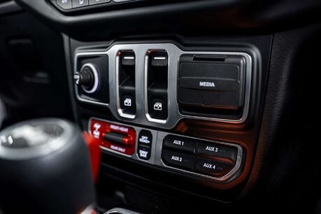 Jeep Wrangler 2.0 GME Rubicon SUV 2dr Petrol Auto 4WD Euro 6 (s/s) (272 ps) 31