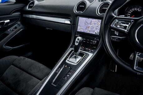 Porsche 718 Cayman 4.0 GTS Coupe 2dr Petrol PDK Euro 6 29