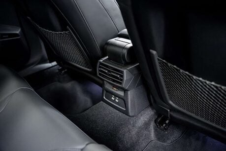 Audi RS3 2.5 TFSI Carbon Vorsprung Saloon 4dr Petrol S Tronic quattro Euro 6 (s/s) ( 22