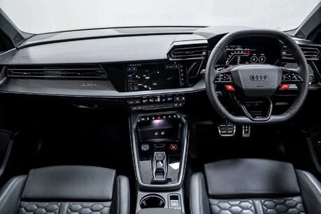 Audi RS3 2.5 TFSI Carbon Vorsprung Saloon 4dr Petrol S Tronic quattro Euro 6 (s/s) ( 30