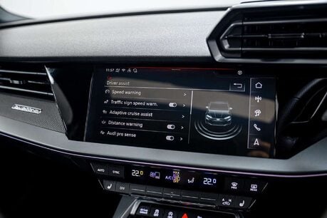 Audi RS3 2.5 TFSI Carbon Vorsprung Saloon 4dr Petrol S Tronic quattro Euro 6 (s/s) ( 38