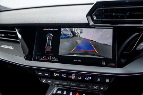 Audi RS3 2.5 TFSI Carbon Vorsprung Saloon 4dr Petrol S Tronic quattro Euro 6 (s/s) ( 37