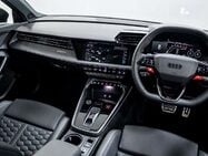 Audi RS3 2.5 TFSI Carbon Vorsprung Saloon 4dr Petrol S Tronic quattro Euro 6 (s/s) ( 33