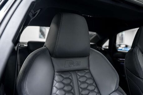 Audi RS3 2.5 TFSI Carbon Vorsprung Saloon 4dr Petrol S Tronic quattro Euro 6 (s/s) ( 28