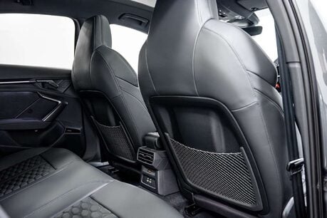 Audi RS3 2.5 TFSI Carbon Vorsprung Saloon 4dr Petrol S Tronic quattro Euro 6 (s/s) ( 21