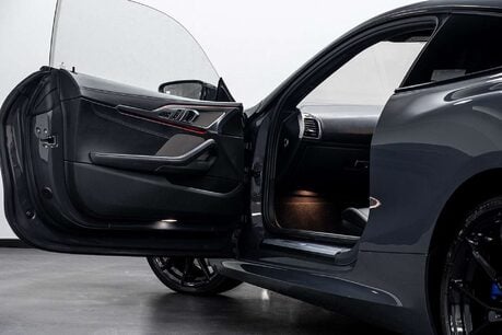 BMW 8 Series 3.0 840d Coupe 2dr Diesel Steptronic xDrive Euro 6 (s/s) (320 ps) 6