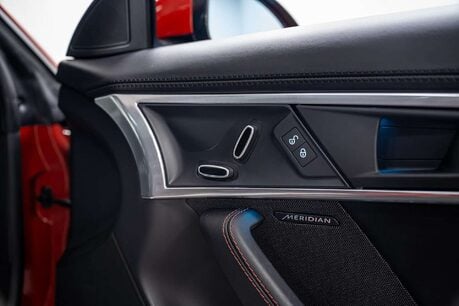 Jaguar F-Type 2.0i GPF R-Dynamic Coupe 2dr Petrol Auto Euro 6 20