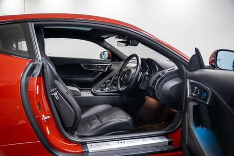 Jaguar F-Type 2.0i GPF R-Dynamic Coupe 2dr Petrol Auto Euro 6 22