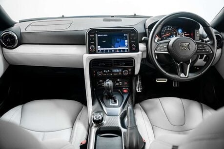 Nissan GT-R Premium Edition 3.8 2dr Coupe Semi Auto Petrol 29