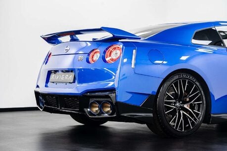 Nissan GT-R Premium Edition 3.8 2dr Coupe Semi Auto Petrol 18