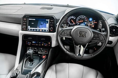 Nissan GT-R Premium Edition 3.8 2dr Coupe Semi Auto Petrol 28