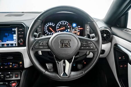 Nissan GT-R Premium Edition 3.8 2dr Coupe Semi Auto Petrol 31