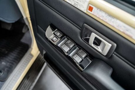 Toyota Land Cruiser 70 Series LC76 2.8 5dr SUV AUTOMATIC DIESEL 26