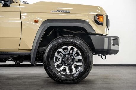 Toyota Land Cruiser 70 Series LC76 2.8 5dr SUV AUTOMATIC DIESEL 18