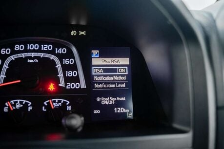 Toyota Land Cruiser 70 Series LC76 2.8 5dr SUV AUTOMATIC DIESEL 39