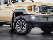 Toyota Land Cruiser 70 Series LC76 2.8 5dr SUV AUTOMATIC DIESEL 4