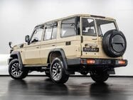 Toyota Land Cruiser 70 Series LC76 2.8 5dr SUV AUTOMATIC DIESEL 6