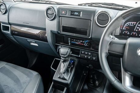 Toyota Land Cruiser 70 Series LC76 2.8 5dr SUV AUTOMATIC DIESEL 33