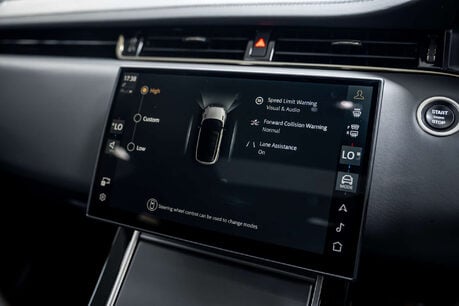 Land Rover Range Rover Evoque 1.5 Range Rover Evoque Autobiography PHEV Auto 4WD 5dr 38