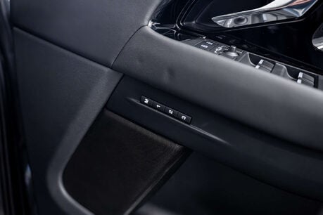 Land Rover Range Rover Evoque 1.5 Range Rover Evoque Autobiography PHEV Auto 4WD 5dr 26