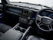 Land Rover Defender 3.0 Defender X-Dynamic HSE D MHEV A 4WD 3dr 30