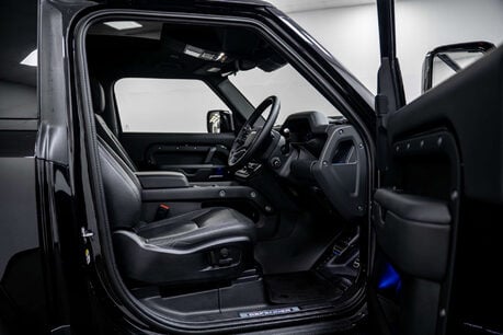 Land Rover Defender 3.0 D350 MHEV X-Dynamic HSE SUV 3dr Diesel Auto 4WD Euro 6 (s/s) (350 ps) 23