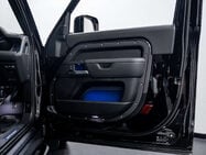 Land Rover Defender 3.0 D350 MHEV X-Dynamic HSE SUV 3dr Diesel Auto 4WD Euro 6 (s/s) (350 ps) 20