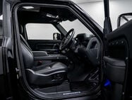 Land Rover Defender 3.0 Defender X-Dynamic HSE D MHEV A 4WD 3dr 23