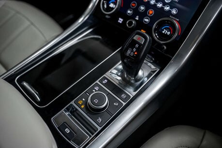 Land Rover Range Rover Sport 2.0 Range Rover Sport HSE Silver P400e Auto 4WD 5dr 35