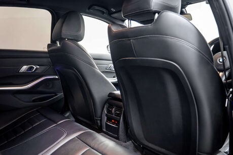 BMW 3 Series 2.0 330I M Sport Auto 4dr 21