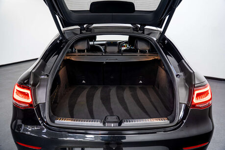 Mercedes-Benz GLC 2.0 GLC 300 AMG Line Premium+ D 4Matic Auto 4WD 5dr 17