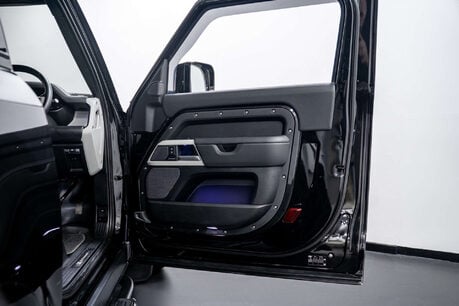 Land Rover Defender 3.0 Defender X-Dynamic HSE D MHEV A 4WD 3dr 22