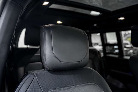 Land Rover Defender 3.0 Defender X-Dynamic HSE D MHEV A 4WD 3dr 27