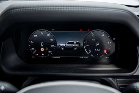 Land Rover Defender 3.0 Defender X-Dynamic HSE D MHEV A 4WD 3dr 38