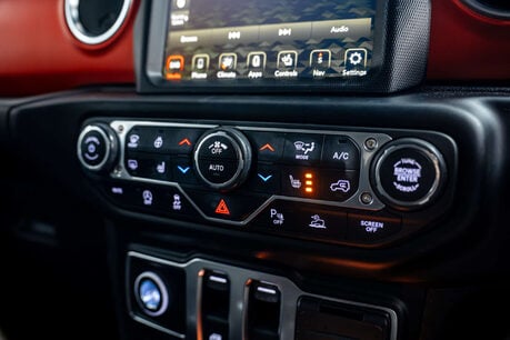 Jeep Wrangler 2.0 Wrangler Rubicon Auto 4WD 2dr 18