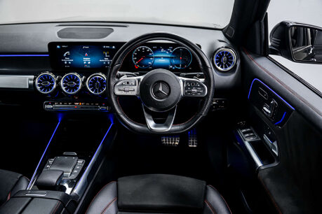 Mercedes-Benz GLB 1.3 GLB 200 AMG Line Premium+ Night Edition A 5dr 31