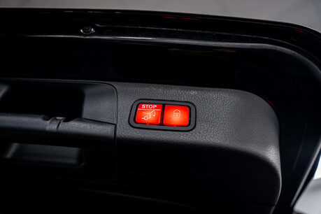 Mercedes-Benz GLB 1.3 GLB 200 AMG Line Premium+ Night Edition A 5dr 19