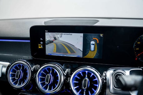 Mercedes-Benz GLB 1.3 GLB 200 AMG Line Premium+ Night Edition 5dr 36