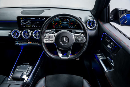 Mercedes-Benz GLB 1.3 GLB 200 AMG Line Premium+ Night Edition 5dr 30