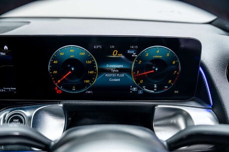 Mercedes-Benz GLB 1.3 GLB 200 AMG Line Premium+ Night Edition 5dr 38