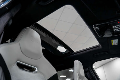 Land Rover Range Rover Sport 5.0 Range Rover Sport SVR Carbon Edition Auto 4WD 5dr 41